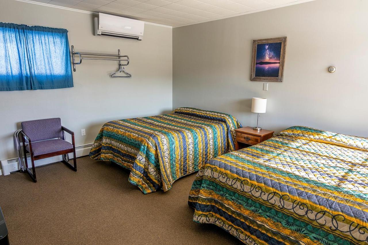 The Brookside Inn Ludlow Bagian luar foto